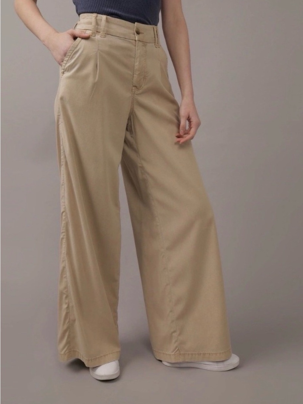 American Eagle Outfitters Men's Khaki/Tan Chino Pants - Picture 5 of 6